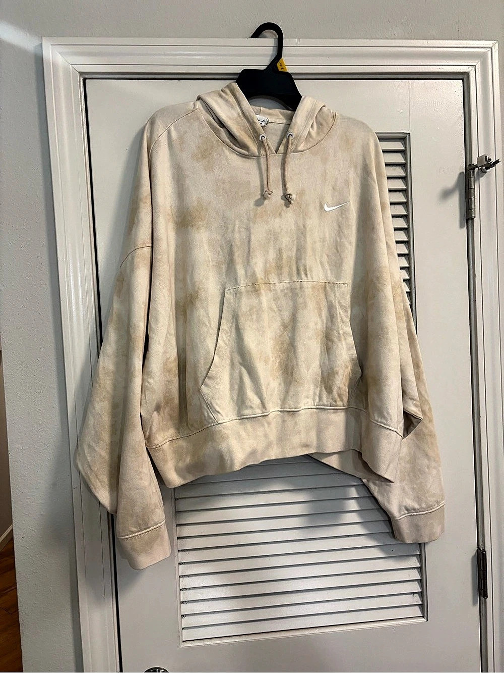 Nike Tie-Dye Pullover Hoodie in Cream & Yellow